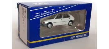 REE Modeles CB-149 miniatures Voiture Peugeot 205 GE, Blanche