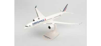 HER612470-001 - Air France Airbus A350-900 - 2021 livery F-HTYM, Fort-de-France, 1/	200,  	Snap-Fit - Herpa